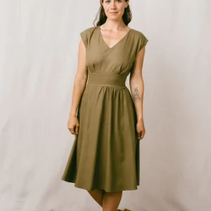 Joy dress in Olive Raw Silk