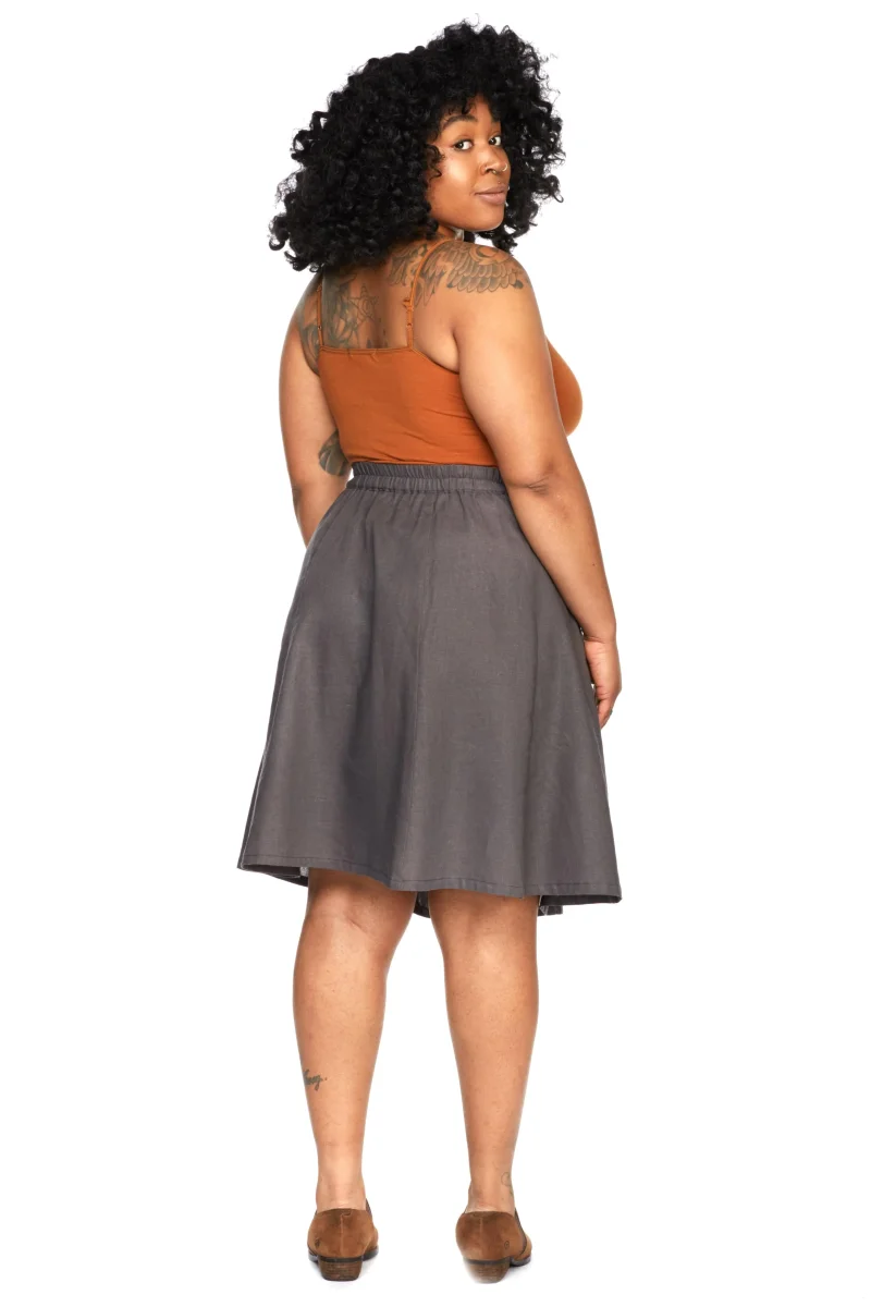 Bae Skirt in Charcoal Linen - Image 3